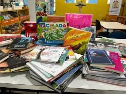 Capa da notícia  Bibliotecas municipais recebem novo acervo e ampliam horário de atendimento