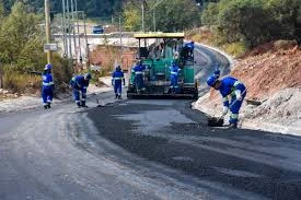 Capa da notícia Obras de pavimentação avançam em vias da Regional Leste